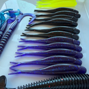 Slide Shad 9 cm – Kit com 5 Iscas Soft para Robalo, Tucunaré e Bass - Cor June Bug